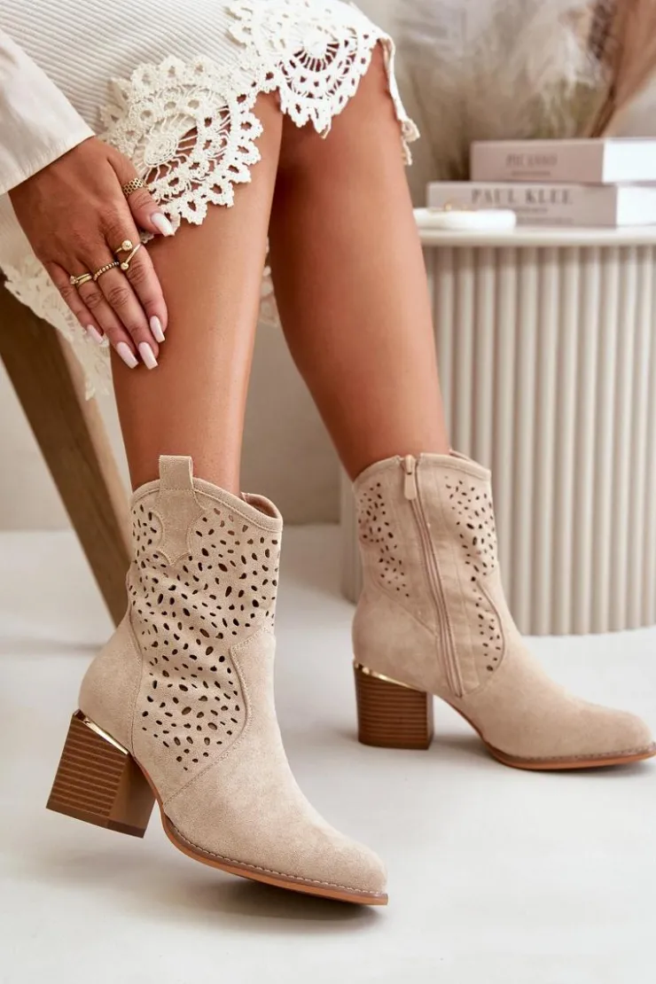 Discount Boto Ażurowe Botki Na Słupku Z Eko Zamszu Zapinane Na Zamek Beżowe Sevana