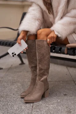 Buty damskie Vinceza Kozaki Ażurowe|Kozaki Przed Kolano*Ażurowe Kozaki Damskie Na Słupku Z Eko Zamszu Vinceza 16443 Ciemnobeżowe