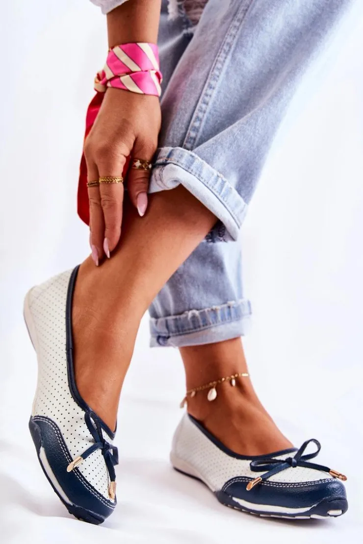 Sale Evento Ażurowe Skórzane Baleriny Biało-Granatowe Erdola