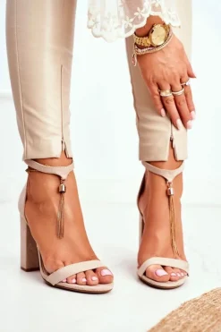 Best Boto Beżowe Zamszowe Sandałki na Słupku z Frędzlem Annick