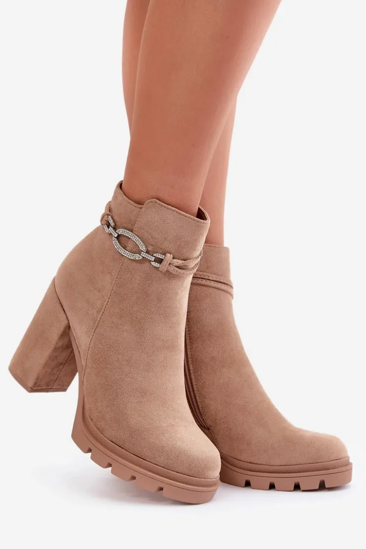Online Boto Botki Damskie Na Słupku Eko Zamszowe Z Ozdobnym Paskiem Beżowe Maivone