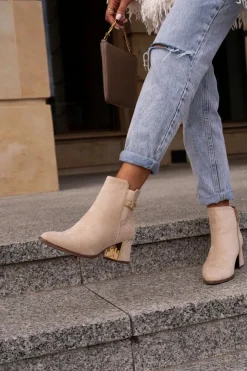 Discount Boto Botki Damskie Na Słupku Zapinane Na Zamek Eko Zamszowe Jasnobeżowe Bonucci