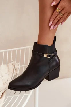 Clearance Boto Botki Damskie Na Zamek Z Paseczkiem I Złotym Detalem Czarne Zelinae Czarny