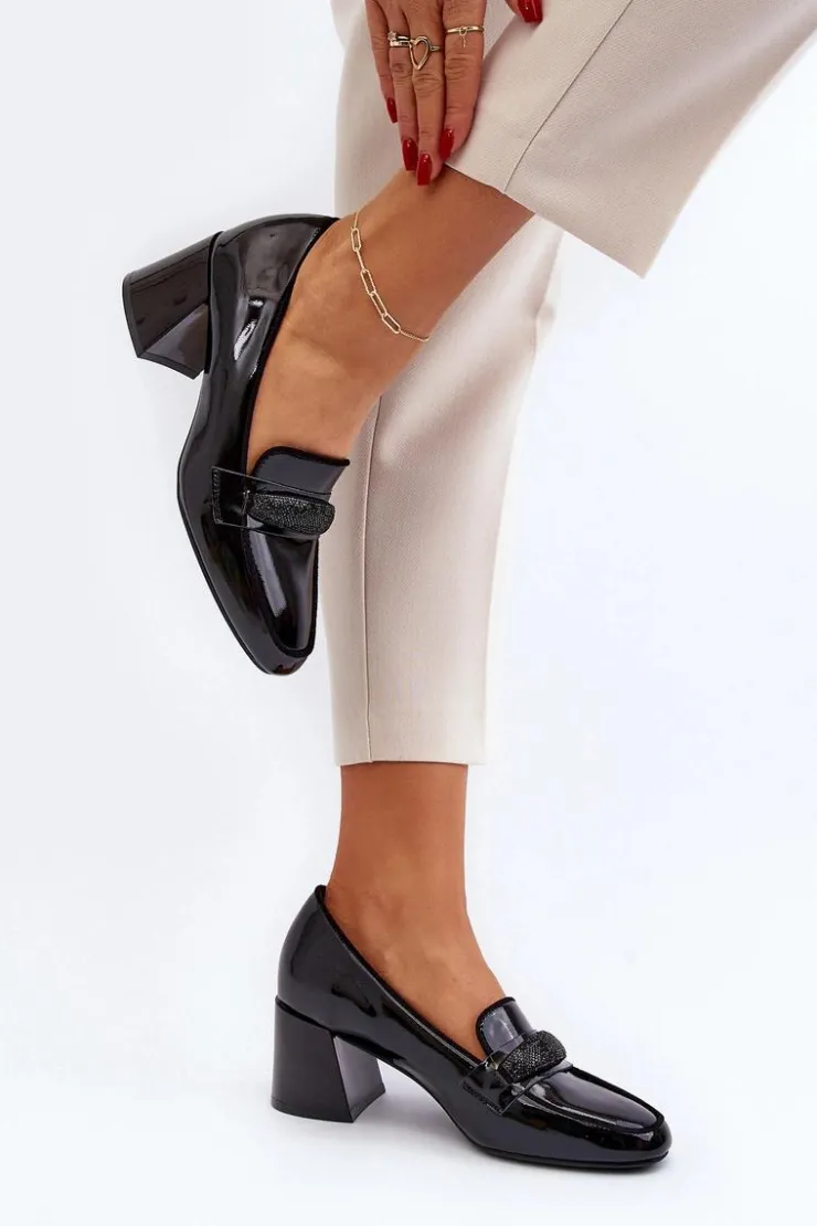 Discount Buty damskie Vinceza Czółenka Lakierowane Z Ozdobą Czarne Samassa