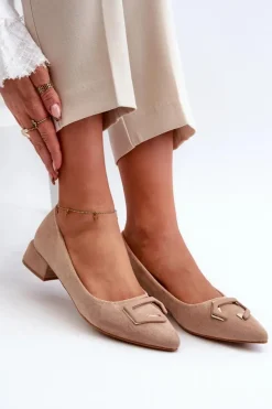 Best Damskie buty S.Barski Czółenka Na Niskim Obcasie Z Ozdobą Eko Zamszowe S.Barski KV27-034 Beżowe Beżowy