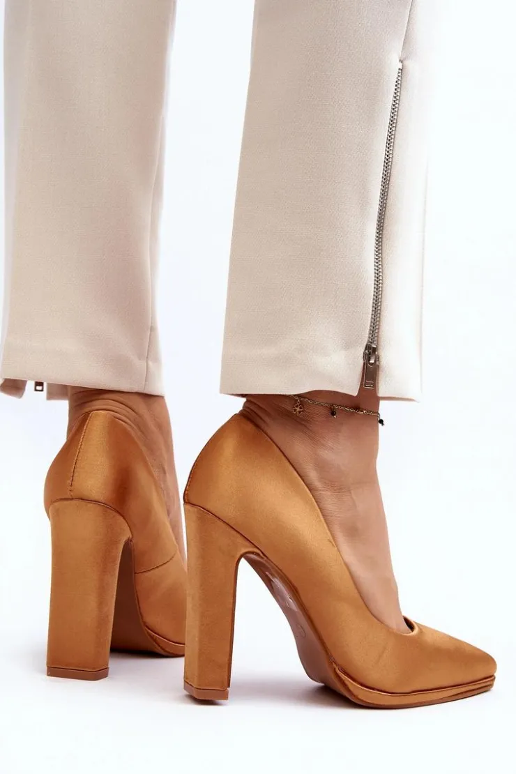 Boto Czółenka Klasyczne*Czółenka Na Słupku Camel Piatti