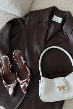 Boto Szpilki Lakierowane|Czółenka Klasyczne*Czółenka Z Odkrytą Piętą I Paseczkami Łaty Biało-Brązowe Ravira Brązowy