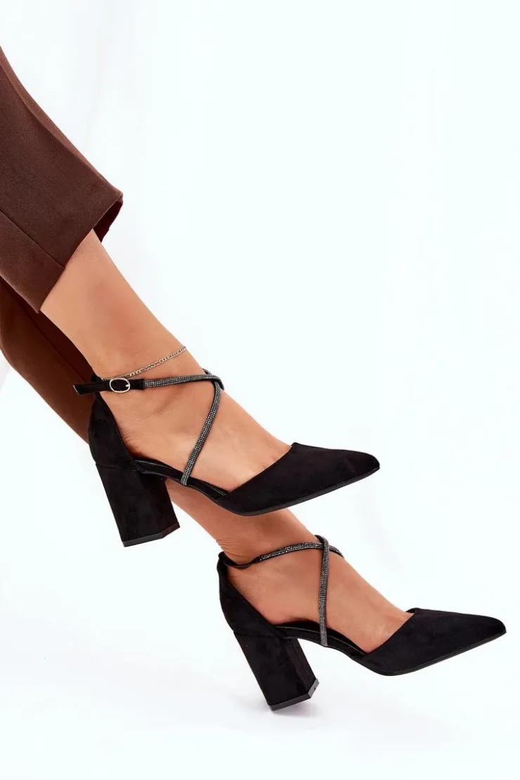 Hot Boto Czółenka Ze Szpiczastymi Noskami I Zdobionymi Paseczkami Na Słupku Czarne Verithas