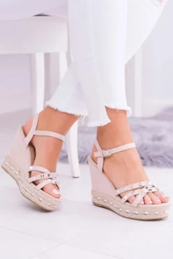 Damskie Boto Damskie Beżowe Sandały Na Koturnie Ćwieki Amare