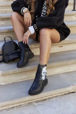 GOE Botki Sznurowane|Czarne Botki*Damskie Botki Trapery z Printem II2N4045 Czarne