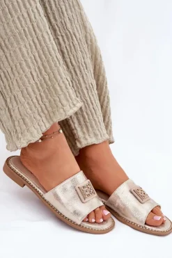 Damskie buty S.Barski Damskie Klapki Na Płaskim Obcasie Z Ozdobą S.Barski KV51-089 Złote