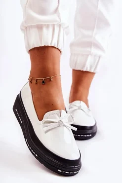 New Buty damskie Vinceza Damskie Lakierowane Mokasyny Na Koturnie Białe Frilly