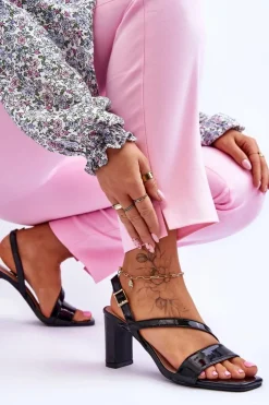 New Evento Damskie Lakierowane Sandały Na Słupku Czarne Carrie Czarny