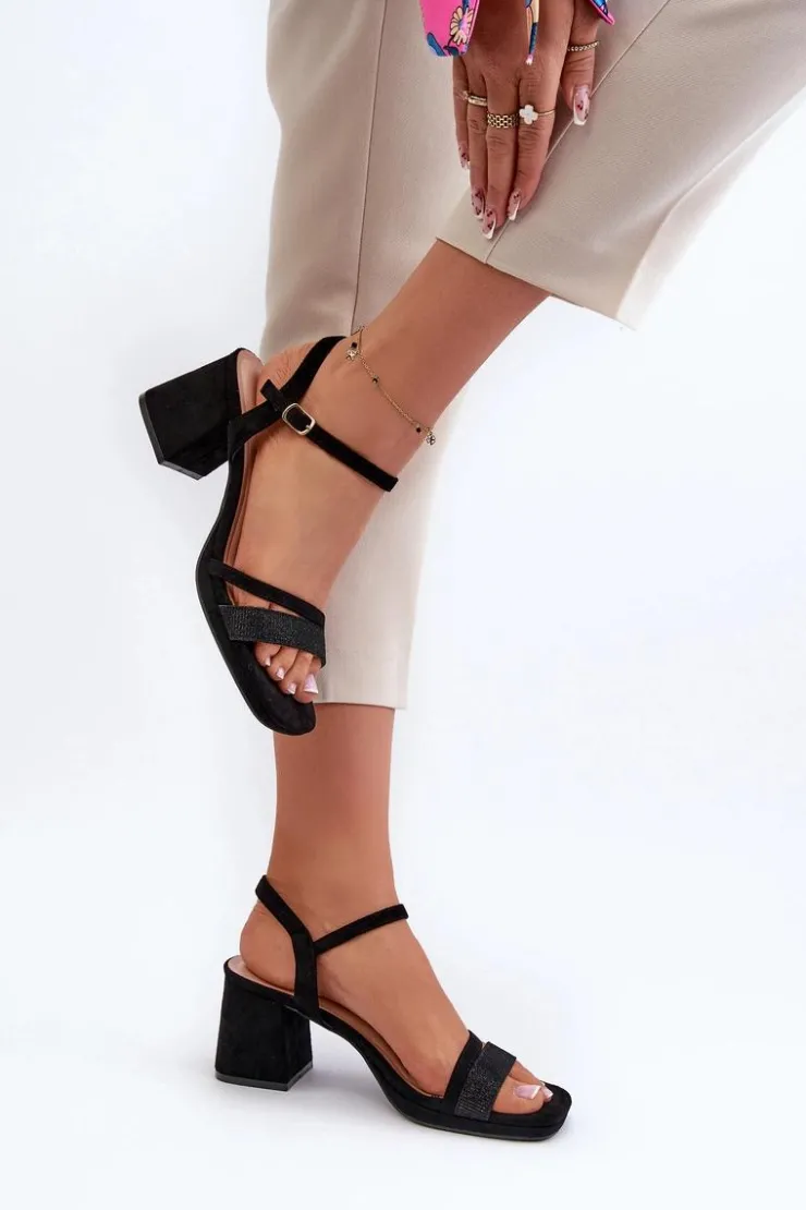 Damskie Evento Damskie Sandały Na Obcasie Z Błyszczącym Paskiem Czarne Tessata