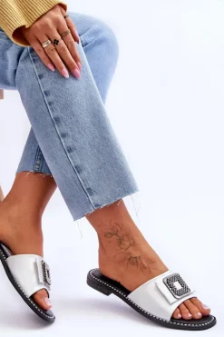 Damskie buty S.Barski Damskie Skórzane Klapki Z Dżetami S.Barski KV-2775-33 Srebrne