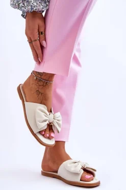 Damskie Evento Damskie Skórzane Klapki Z Kokardą Białe Becky