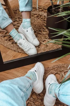 Big Star Shoes Trampki Damskie Big Star|Trampki Damskie Niskie*Damskie Skórzane Tenisówki Logowana Podeszwa Big Star GG274194 Białe