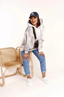 Big Star Shoes Damskie Skórzane Trampki Z Gwiazdą BIG STAR DD274692 Biało-Niebieskie