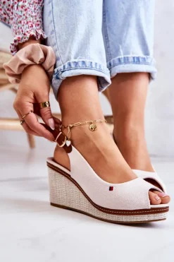 Damskie Boto Damskie Wygodne Sandały Na Koturnie Beżowe Thallas