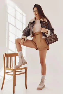 Damskie buty S.Barski Damskie Zamszowe Botki Wiązane Beżowe Afra