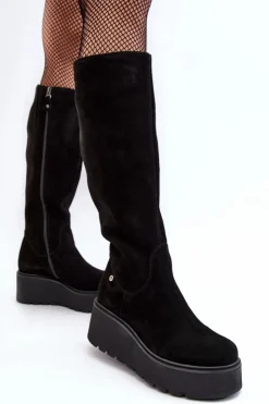 Damskie Maciejka Damskie Zamszowe Kozaki Na Koturnie 05767-01 Czarne