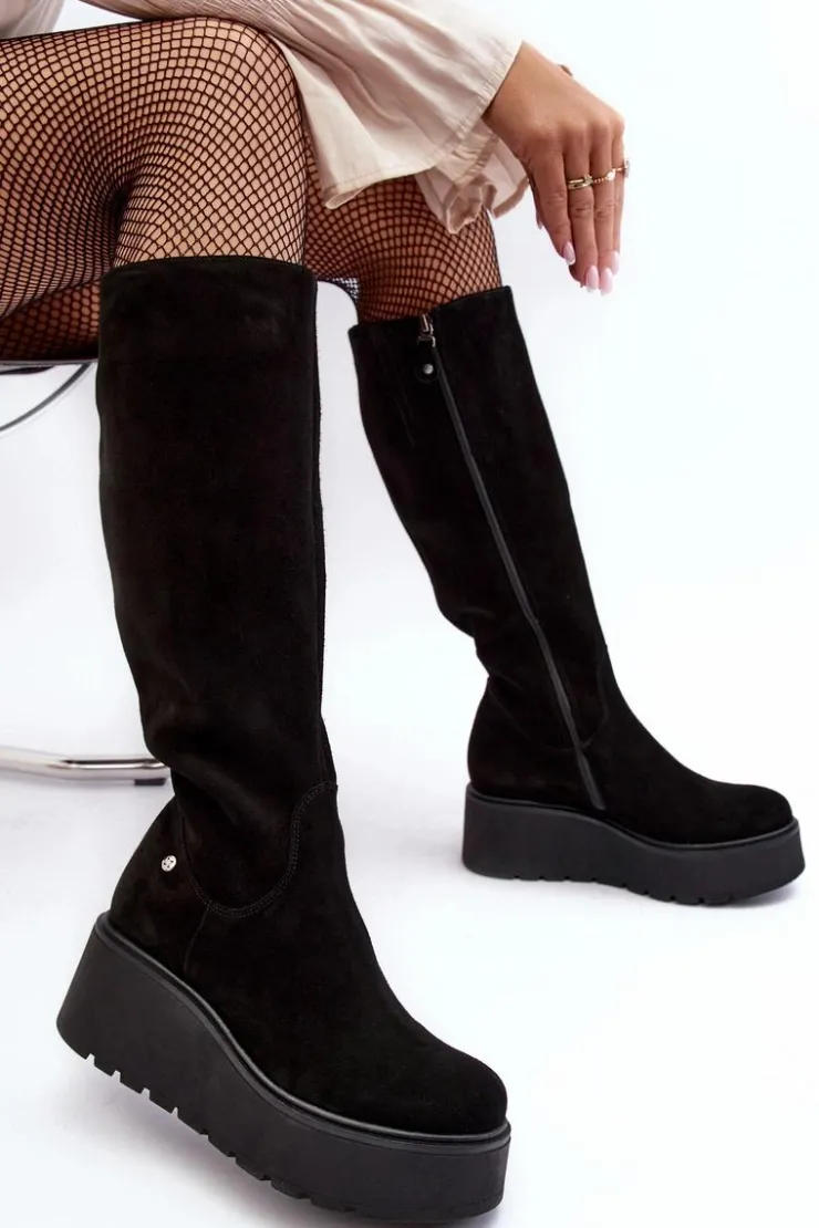 Damskie Maciejka Damskie Zamszowe Kozaki Na Koturnie 05767-01 Czarne