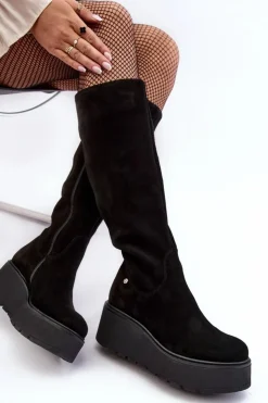 Damskie Maciejka Damskie Zamszowe Kozaki Na Koturnie 05767-01 Czarne