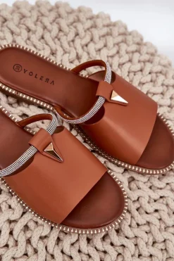 Boto Eko Skórzane Klapki Na Płaskim Obcasie Z Ozdobnym Paseczkiem Camel Hirtewi