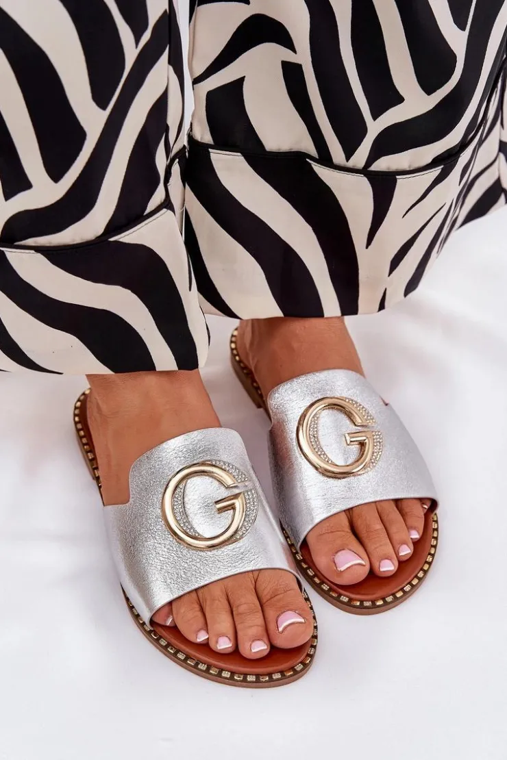 Sale Boto Eko Skórzane Płaskie Klapki Damskie Z Ozdobnym Detalem Srebrne Frelie Szary