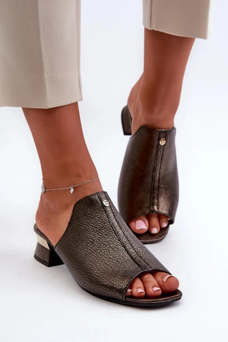 Discount Maciejka Eleganckie Klapki Damskie Ze Skóry Naturalnej Na Niskim Obcasie 06360-20 Grafitowe