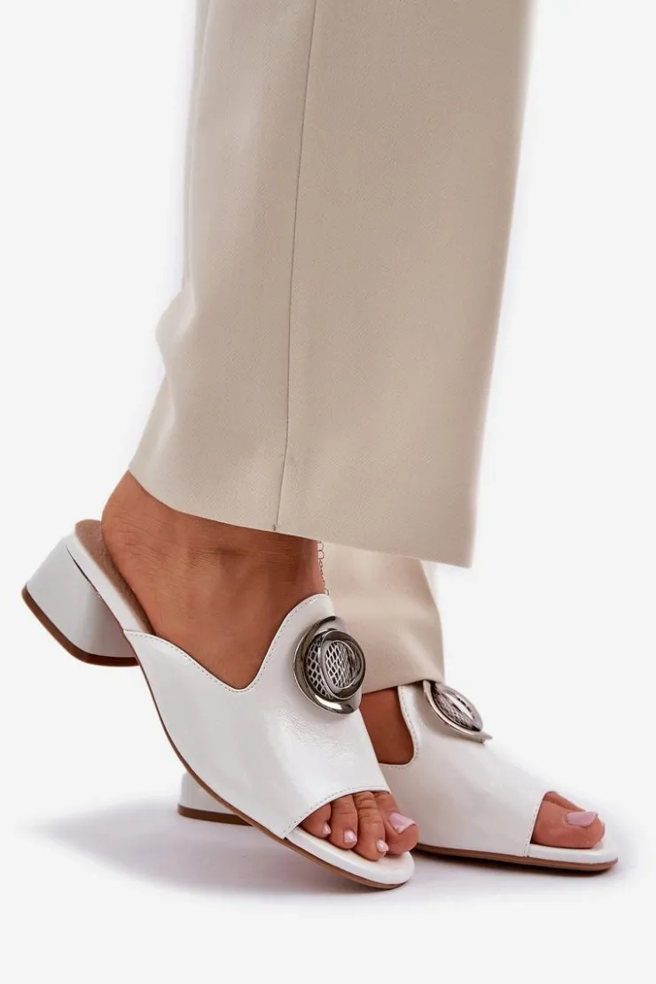 New Boto Eleganckie Klapki Damskie Na Niskim Obcasie Z Ozdobą Białe Feledis