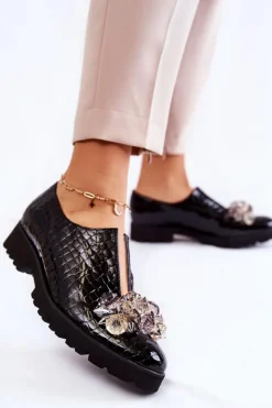 Outlet Boto Eleganckie Lakierowane Półbuty Z Ozdobą Krokodyl Czarne Cindy Czarny