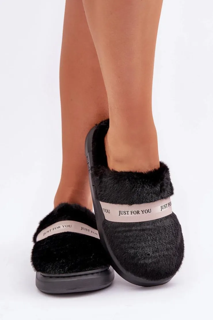 Online Boto Futrzane Kapcie Z Ozdobnym Paskiem Czarne Savalithea Czarny