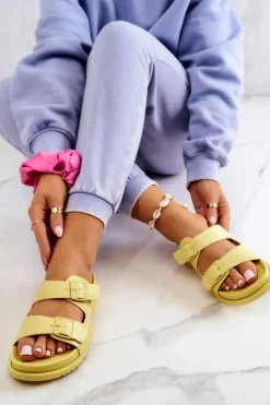 Damskie buty S.Barski Klapki Damskie Klasyczne*Gumowe Klapki Ze Sprzączką Żółte Corina