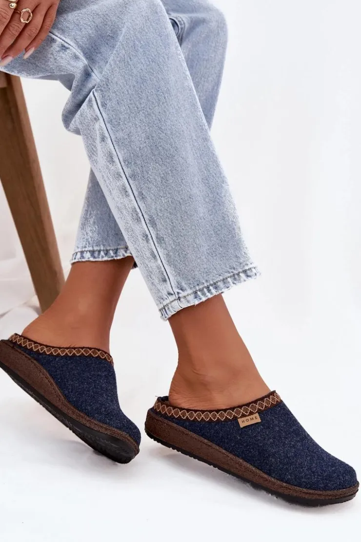 Discount INBLU Kapcie Damskie Z Haftem NL000009 Granatowe Niebieski