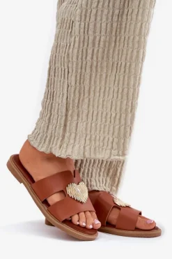 Online Evento Klapki Damskie Na Płaskim Obcasie Ze Złotą Ozdobą Camel Karinma Brązowy