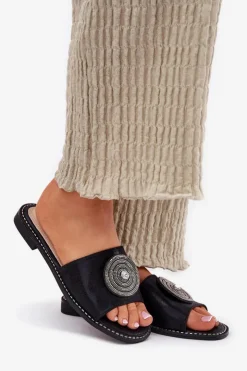 Damskie buty S.Barski Klapki Damskie Klasyczne*Klapki Damskie Na Płaskim Obcasie Z Ozdobą S.Barski KV51-013 Czarne Czarny