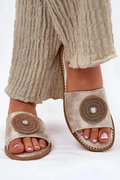 Damskie Damskie buty S.Barski Klapki Damskie Na Płaskim Obcasie Z Ozdobą S.Barski KV51-013 Złote