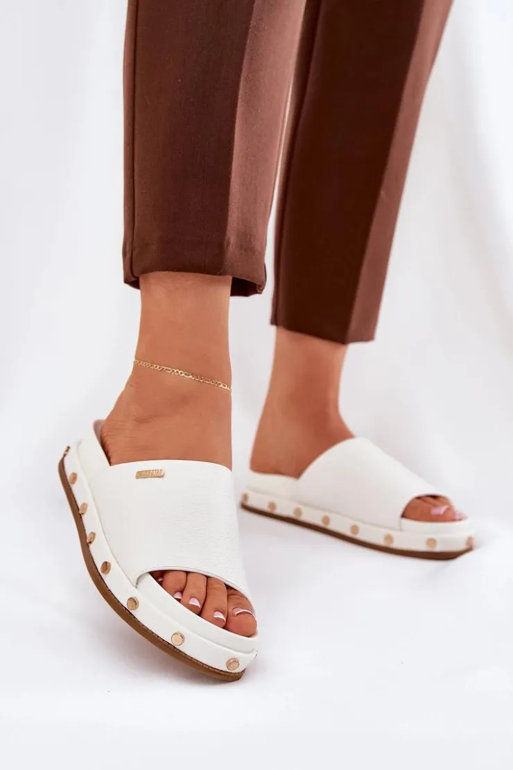 Damskie Big Star Shoes Klapki Damskie Na Platformie Z Ćwiekami Big Star RR274216 Białe