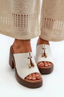 Discount Buty damskie Vinceza Klapki Damskie Z Eko Skóry Na Platformie I Klocku Białe Dafira