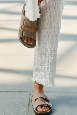 Outlet Evento Klapki Damskie Z Klamrami Na Korkowej Platformie Beżowe Galurena