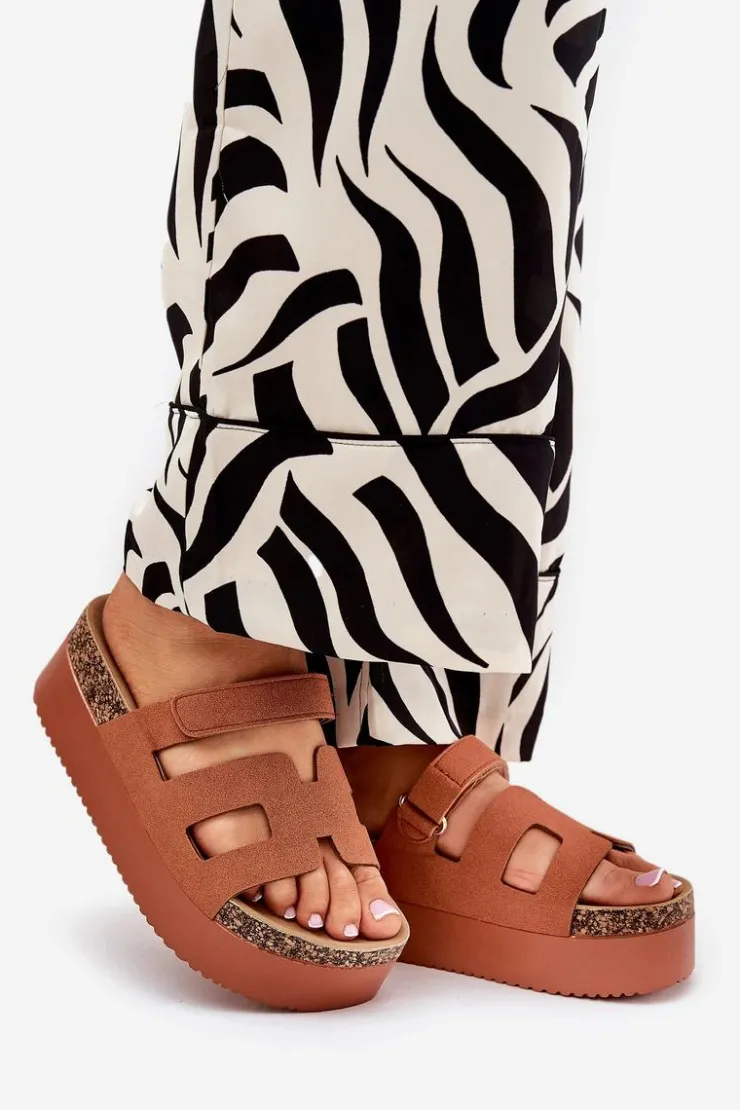 Clearance Boto Klapki Na Masywnej Platformie Camel Daldiva