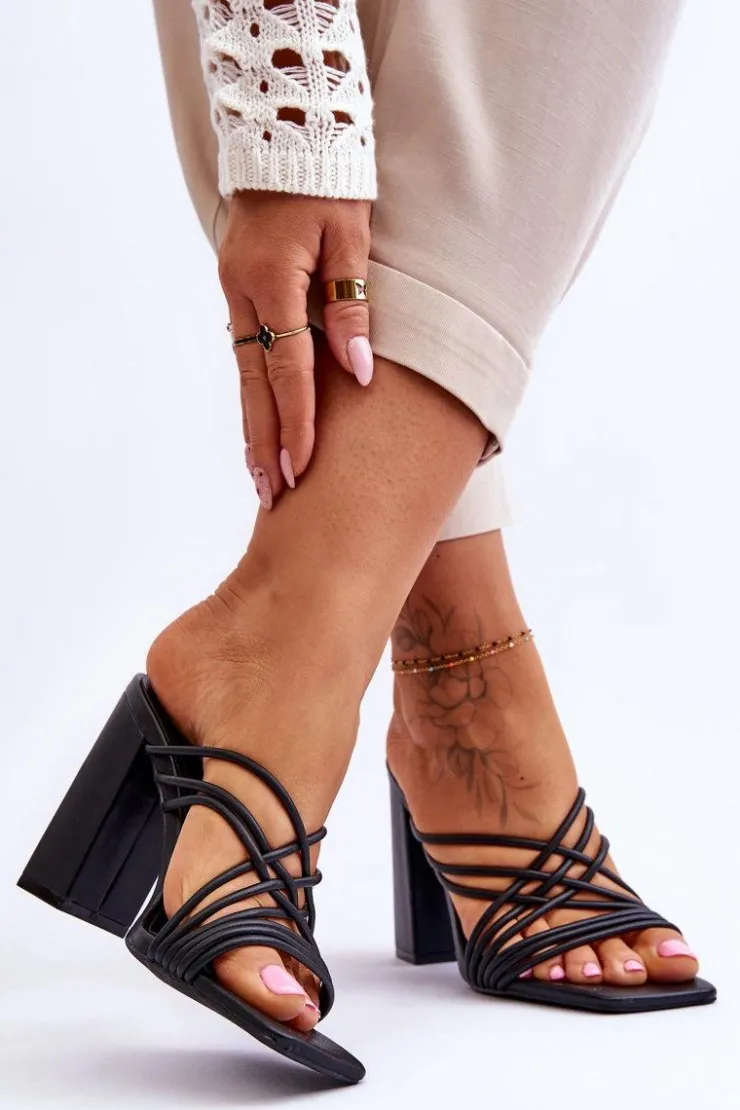 Boto Klapki Na Obcasie*Klapki Na Obcasie Z Paseczkami Czarne Beckie