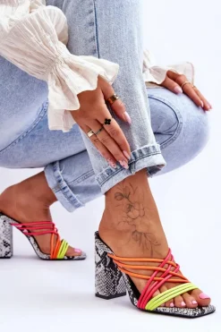 New Boto Klapki Na Obcasie Z Paseczkami Wężowe Neonowe Beckie