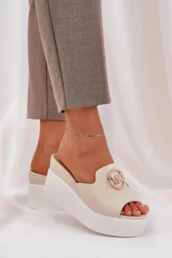 Damskie Boto Klapki Na Platformie I Koturnie Z Ozdobą Jasnobeżowe Nanessia