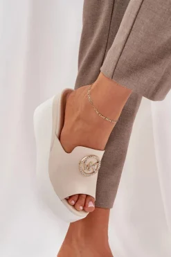 Damskie Boto Klapki Na Platformie I Koturnie Z Ozdobą Jasnobeżowe Nanessia