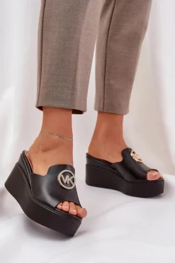 Hot Boto Klapki Na Platformie I Koturnie Z Ozdobą Czarne Nanessia