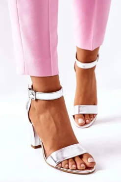 Damskie Laura Messi Klasyczne Skórzane Sandały Na Słupku 1760 Srebrne