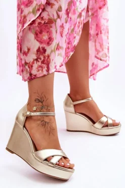 Discount Boto Klasyczne Skórzane Sandały Na Koturnie Złote Givana