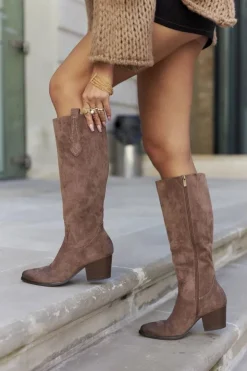 Online Buty damskie Vinceza Kozaki Damskie Na Obcasie Zamszowe Beżowe Sillogue